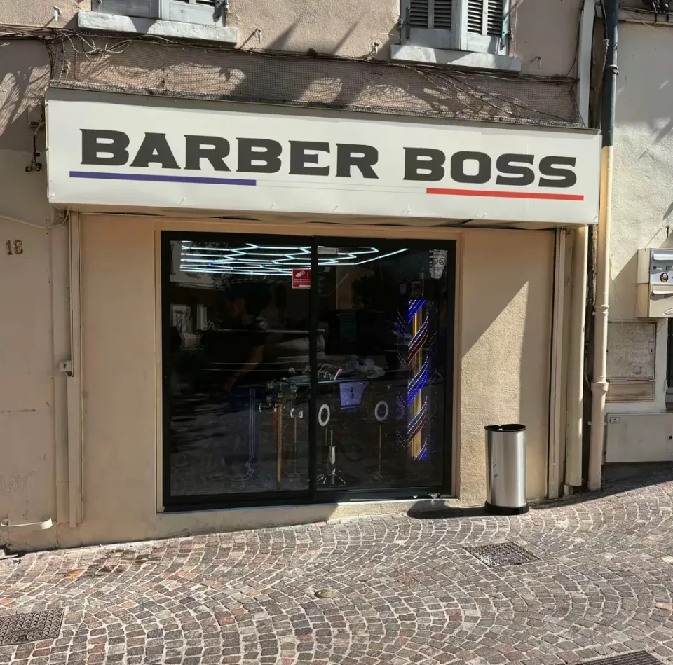 Enseigne commerciale Barber Boss réalisée par DIAPRESS